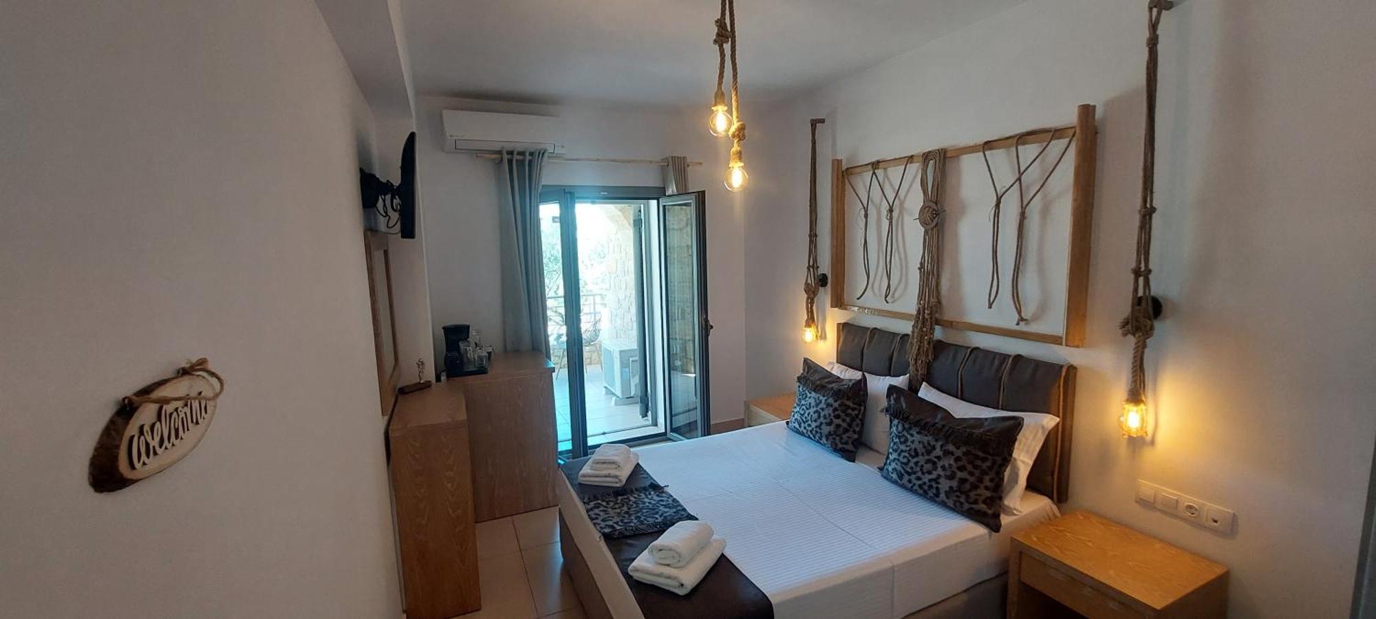 Selinopetra Rooms Elafonissos Bagian luar foto