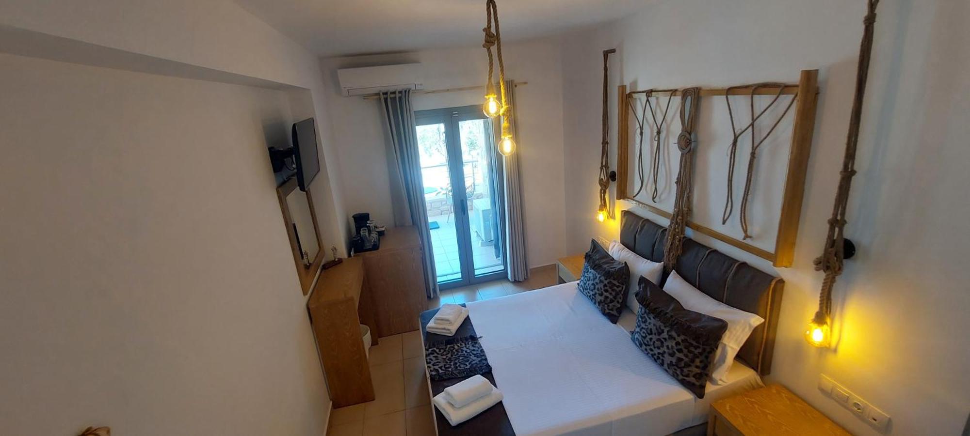Selinopetra Rooms Elafonissos Bagian luar foto